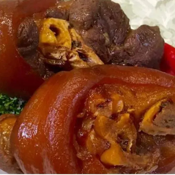 新北市農會真情食品館_黑毛豬豬腳(600g/包)